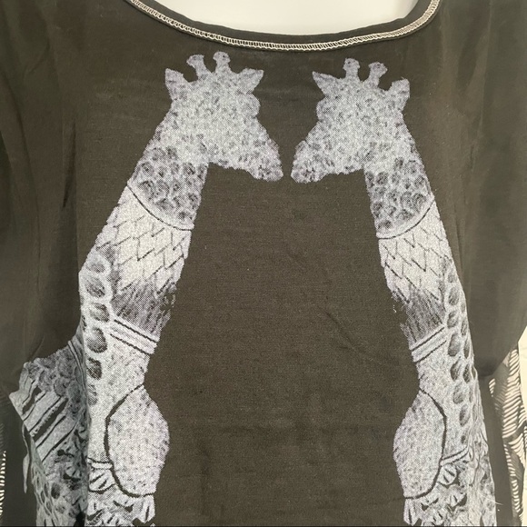 Black & White Giraffe Blouse Large - Picture 2 of 7